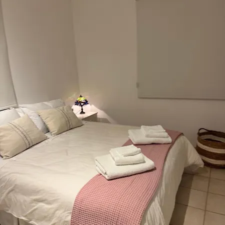 Nyaraló Sweet Lemon Protarász